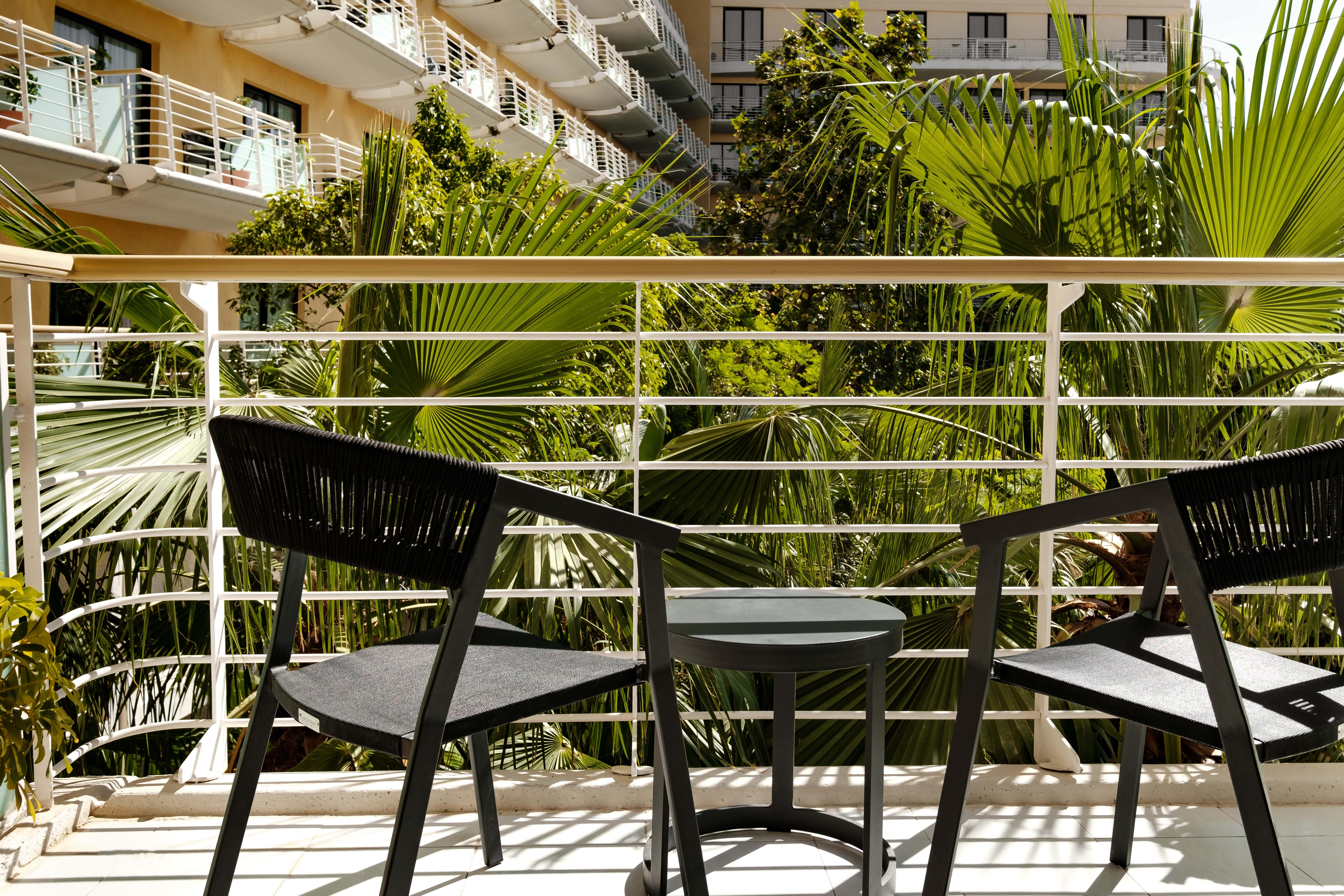 Intercontinental Malta By Ihg Hotel Saint Julian's Bagian luar foto Tribeca Grill