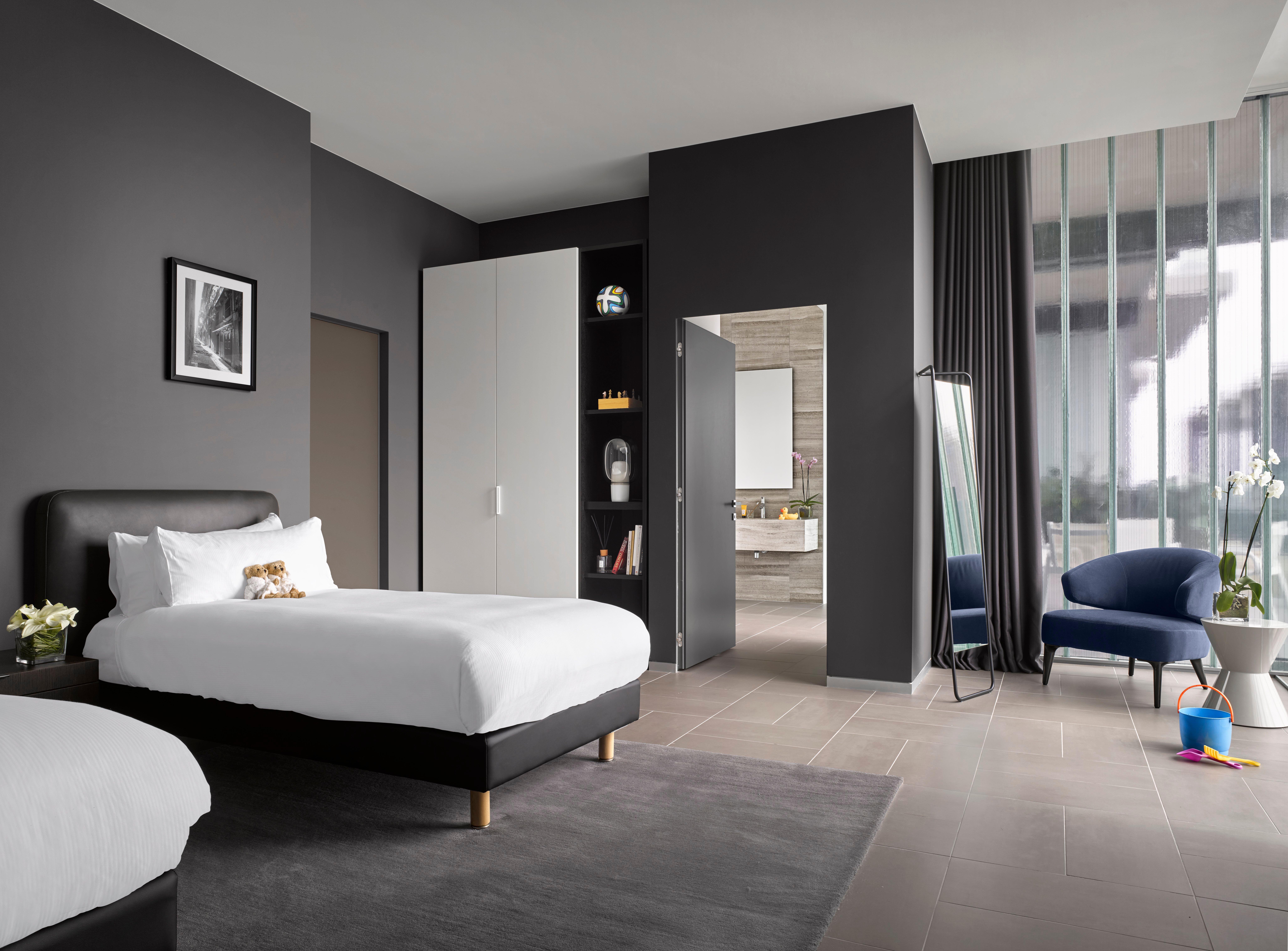 Intercontinental Malta By Ihg Hotel Saint Julian's Bagian luar foto A bedroom at the hotel